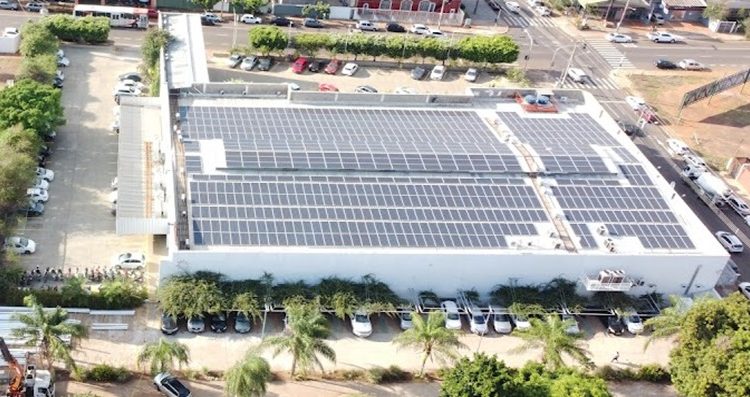 Placas fotovoltaicas na sede do GP em Campo Grande – Foto divulgação